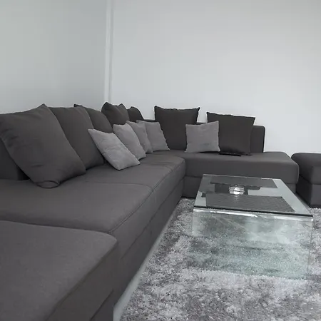 Raph Apartment *